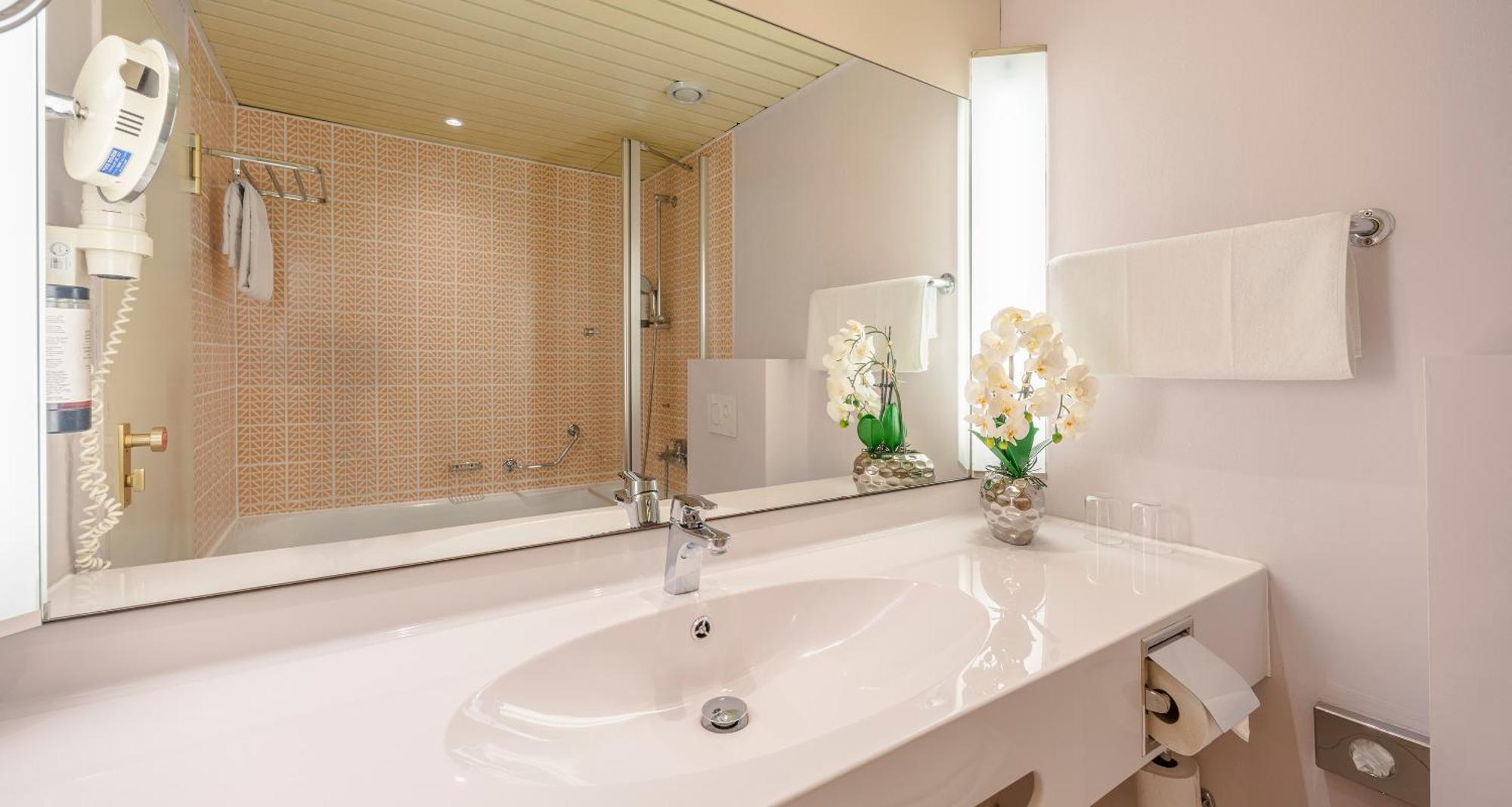 Comfort Triple Room